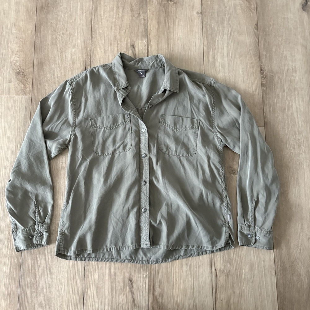Eddie Bauer Button-Up Green Long Sleeve Top Size Small S Womens Collared Soft